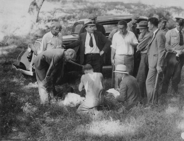 Bonnie and Clyde shootout Dexter Iowa Dallas County 1933 